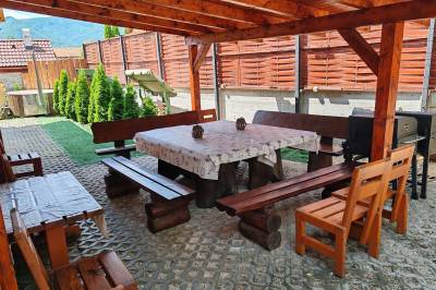 Altánok so sedením, Kanadský zrub, Kostolná Ves