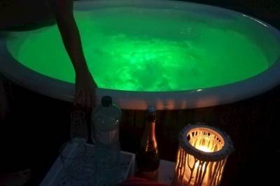 Kúpacia kaďa, Kanadský zrub, Kostolná Ves