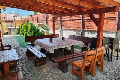 Altánok so sedením, Kanadský zrub, Kostolná Ves