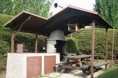 Altánok s krbom, Chata 405**, Stará Lesná