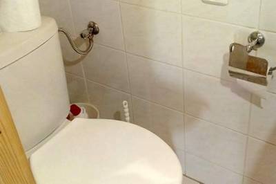 Toaleta, Chalupa Aja, Čierny Balog