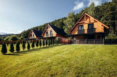 Exteriér ubytovania vo Valči, Chaty ForRest, Valča