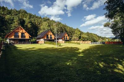 Exteriér ubytovania vo Valči, Chaty ForRest, Valča