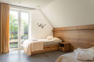 Chaty ForRest, Valča