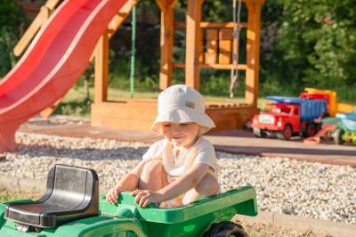 Detské ihrisko, Chaty ForRest, Valča
