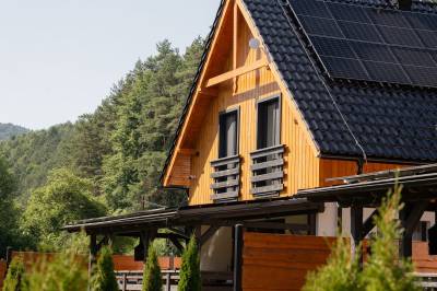 Exteriér, Chaty ForRest, Valča