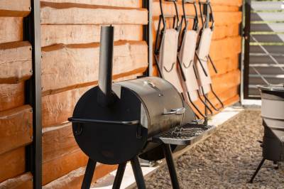 Gril, Chaty ForRest, Valča