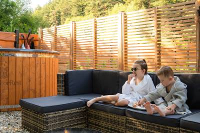 Relaxačná zóna s kúpacou kaďou, Chaty ForRest, Valča