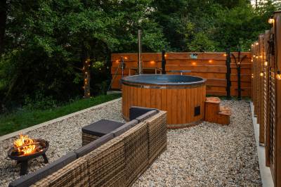 Relaxačná zóna s kúpacou kaďou, Chaty ForRest, Valča