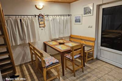 Jedáleň, Chata na Hornej 125, Osrblie