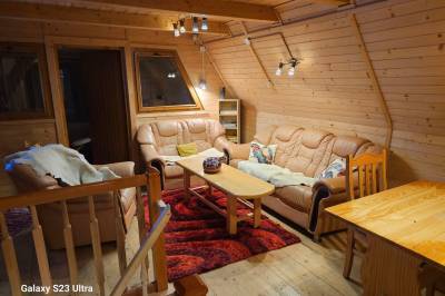 Spoločenská miestnosť s gaučom, Chata na Hornej 125, Osrblie