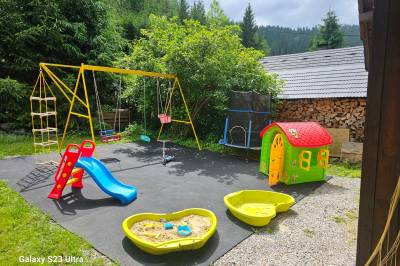Detské ihrisko, Chata na Hornej 125, Osrblie