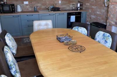 Kuchyňa s jedálenským sedením, Chalupa v záhrade, Turčianske Teplice