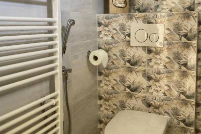 Kúpeľňa s toaletou, Chalupa v záhrade, Turčianske Teplice