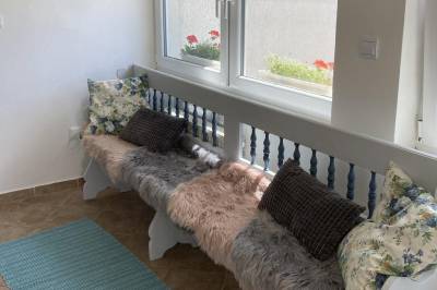 Lavička, Chalupa v záhrade, Turčianske Teplice