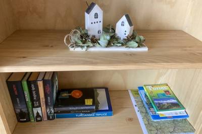 Dekorácie, Chalupa v záhrade, Turčianske Teplice