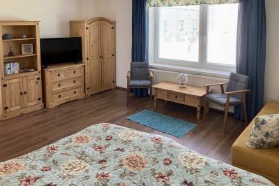 Spálňa s TV, Chalupa v záhrade, Turčianske Teplice