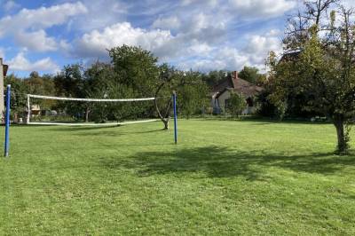 Ihrisko na záhrade, Chalupa v záhrade, Turčianske Teplice