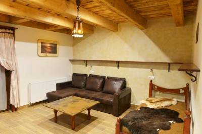 Izba s gaučom a posteľou, Chata Dolinka, Mýto pod Ďumbierom