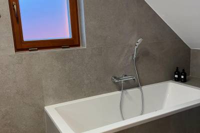 Kúpeľňa s vaňou, Chata Vojtek, Terchová