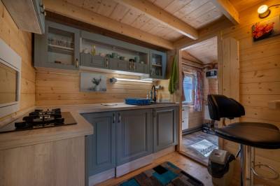 Kuchynka, Chatka Kolibaba, Leštiny