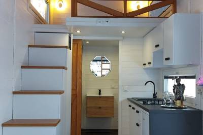 Kuchynka, Anciasglamp, Leštiny