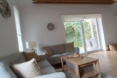 Obývačka s gaučom, Domček pod lesíkom, Hôrka