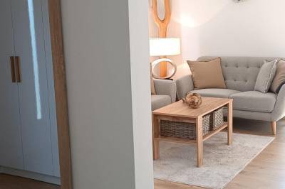 Obývačka s gaučom, Domček pod lesíkom, Hôrka