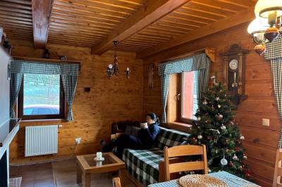 Obývačka s gaučom, Chata Ovečka, Terchová