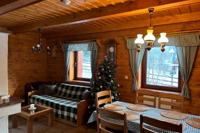 Obývačka s gaučom, Chata Ovečka, Terchová