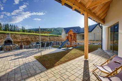 Exteriér ubytovania v obci Hronec, Pekné časy na Hlobišove, Hronec