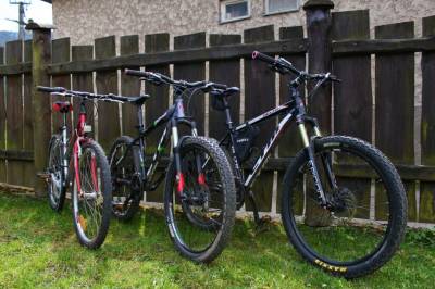 Bicykle, Chata pri Kaštieli, Necpaly