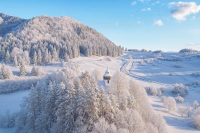 Chata pri Kaštieli, Necpaly