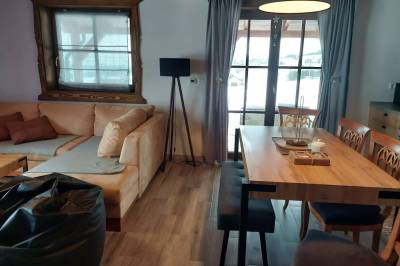 Obývačka a jedáleň, Chata Rabčice, Rabčice