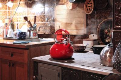 Chalúpka - kuchyňa, Chalúpka • The Cottage, Jedľové Kostoľany