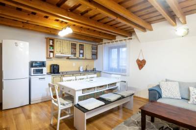 Plne vybavená kuchyňa, Apartmanica Tále 8B, Bystrá