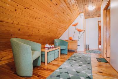 Interiér, sedenie, Rodinná chata Hybe, Hybe