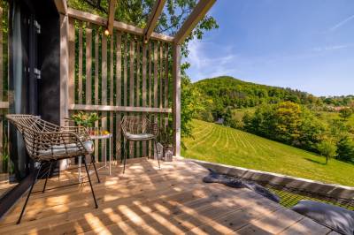 Terasa, pohodlná sieť a krásne výhľady, Kutica 4, Nová Baňa