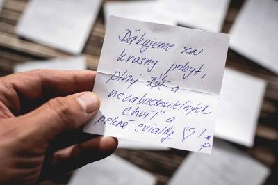 Odkazy od spokojných hostí, Kutica 4, Nová Baňa