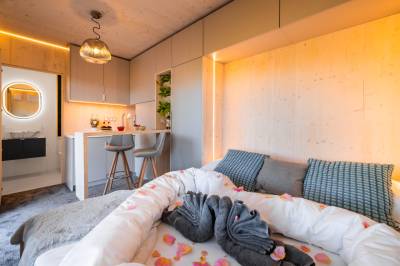 Interiér - pohodlná manželská posteľ a nezabudnuteľné výhľady, Kutica 5, Horné Hámre