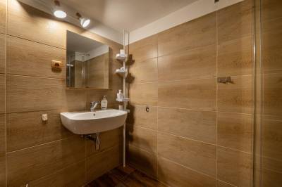 Kúpeľňa s toaletou, Chata v Jasenovej, Jasenová