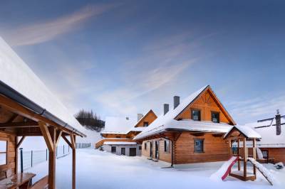 Exteriér ubytovania v obci Jezersko v zime, Chalupa Grúnik, Jezersko