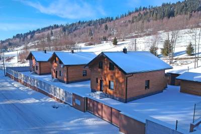 Exteriér ubytovania v Oščadnici v zime, Beskyd rezort, Oščadnica