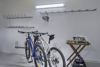 K dispozícii garáž na uloženie bicyklov, Apartmány LAMA, Malatíny