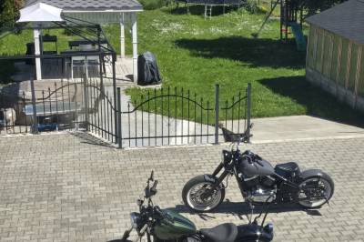 Exteriér ubytovania v Podhájskej, Modrý dom, Podhájska