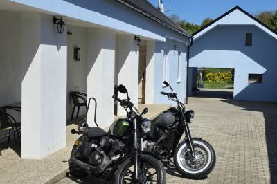 Exteriér ubytovania v Podhájskej, Modrý dom, Podhájska