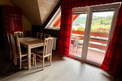 Poschodie, Dovolenkový dom Čarnica, Mlynky