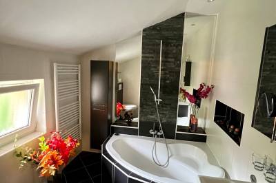 Kúpeľňa s vaňou, Dovolenkový dom Čarnica, Mlynky