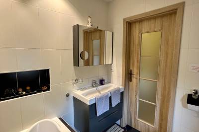 Kúpeľňa s vaňou, Dovolenkový dom Čarnica, Mlynky