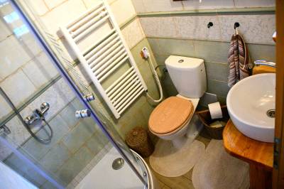 Chalúpka VEĎveďŠAKšak, Nižná Boca